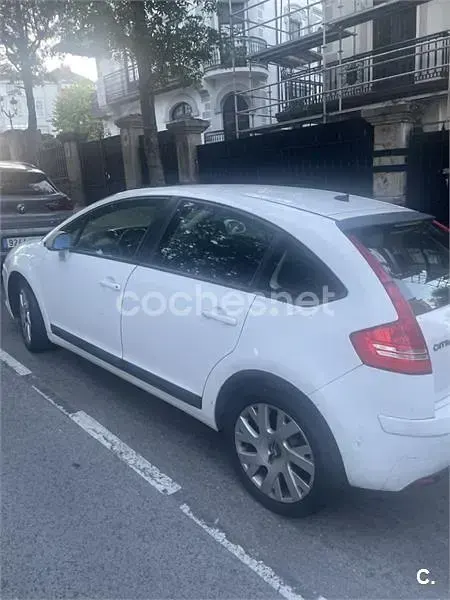 Usado Citroën C4 VTR Sport 110 CV (80 kW) 2006 Blanco Berlina