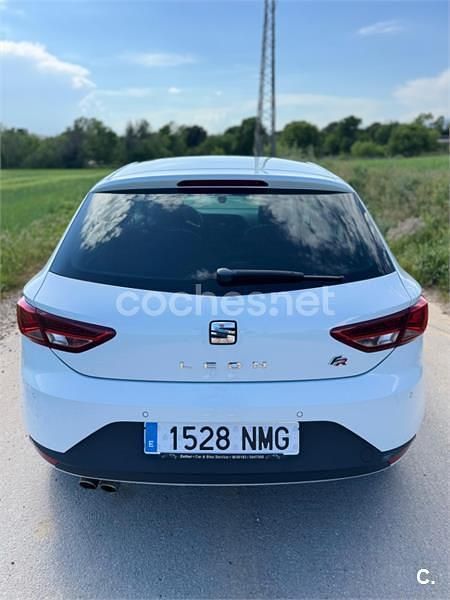 Usado Seat Leon FR 140 CV (102 kW) 2014 Blanco Berlina