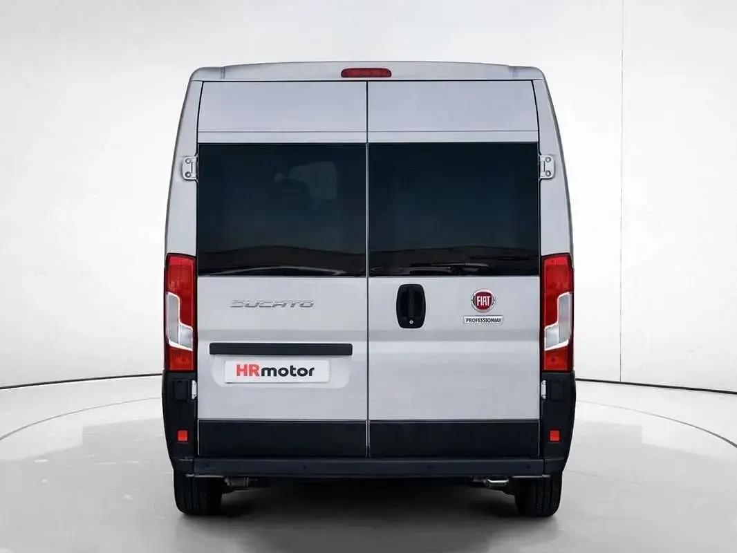 Usado Fiat Ducato 116 CV (85 kW) 2016 Gris Van