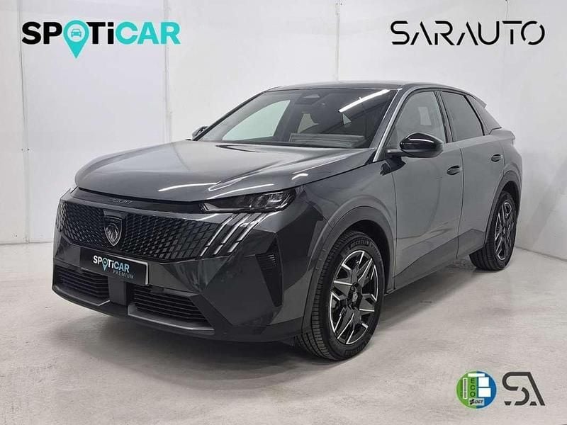 Usado Peugeot 3008 Allure 145 CV (106 kW) 2025 Gris SUV