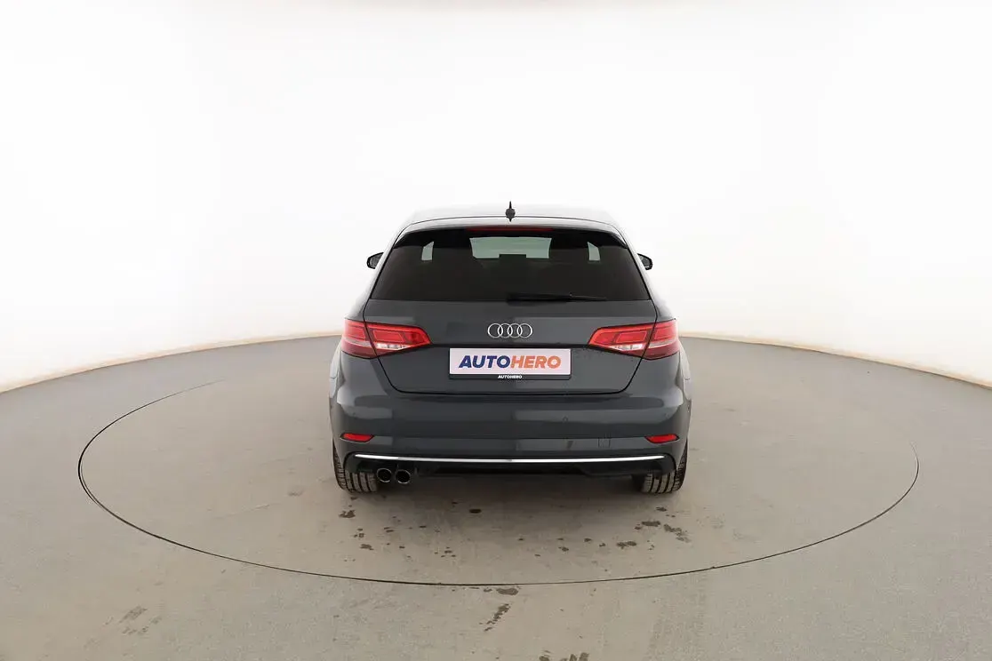 Usado Audi A3 Sportback Design 150 CV (110 kW) 2016 Gris Utilitario