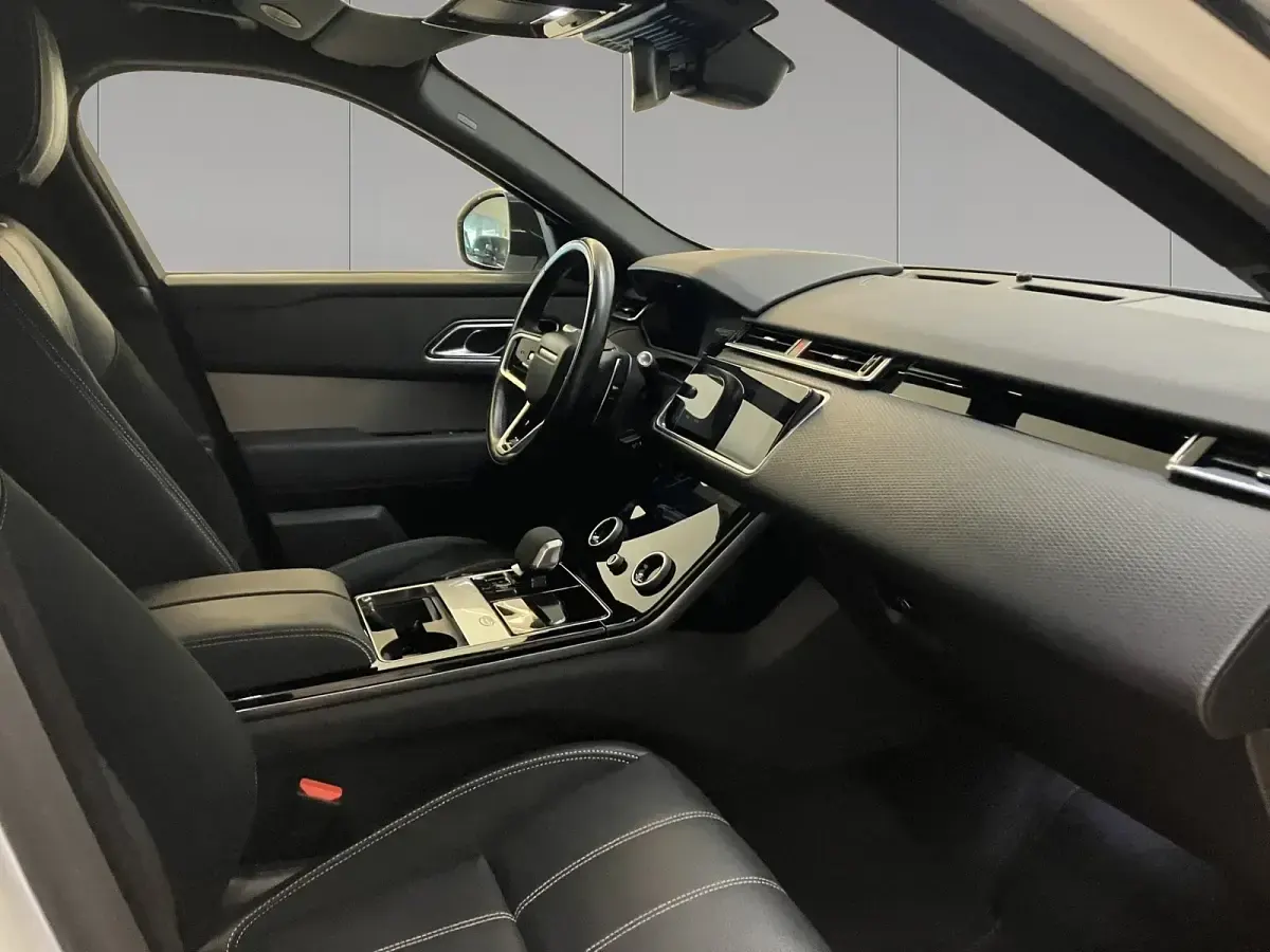 Usado Land Rover Range Rover Velar SE Dynamic 204 CV (150 kW) 2022 Fuji white SUV