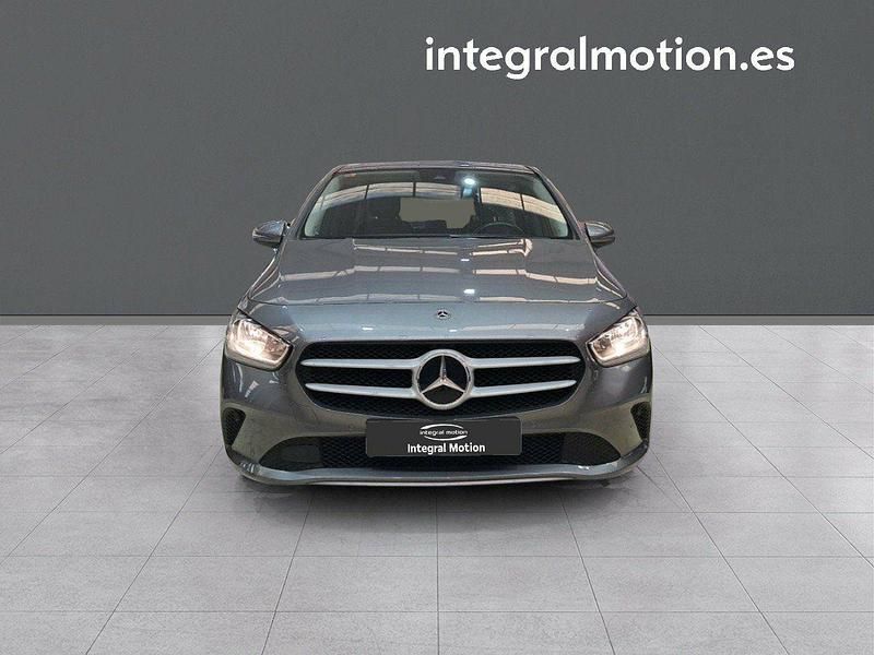 Usado Mercedes B180 136 CV (100 kW) 2020 Grisnegro Monovolumen