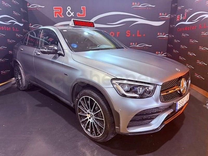 Usado Mercedes GLC300e 306 CV (225 kW) 2021 Gris / plata Coupe