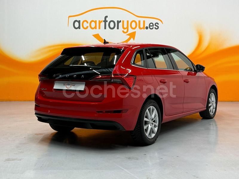 Usado Skoda Scala Ambition 116 CV (85 kW) 2020 Rojo Utilitario