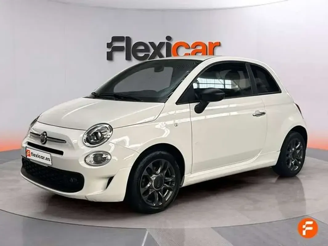 Usado Fiat 500 Club 71 CV (52 kW) 2022 Blanco Berlina