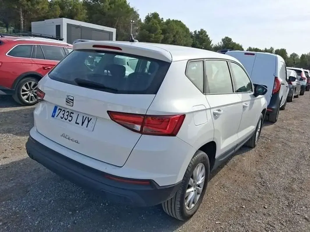 Usado Seat Ateca Reference 116 CV (85 kW) 2022 Blanco SUV
