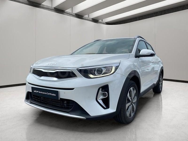 Nuevo Kia Stonic 101 CV (74 kW) 2025 Blanco SUV