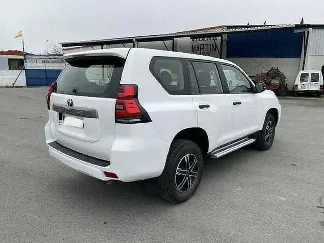 Usado Toyota Land Cruiser 177 CV (130 kW) 2018 Blanco SUV
