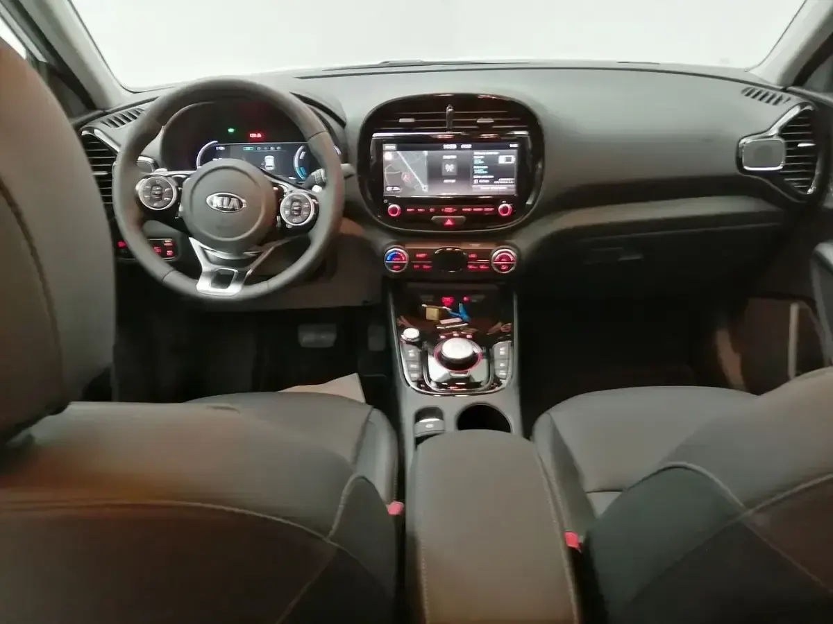 Usado Kia Soul EV 150 kW (204 CV) 2020 Blanco SUV
