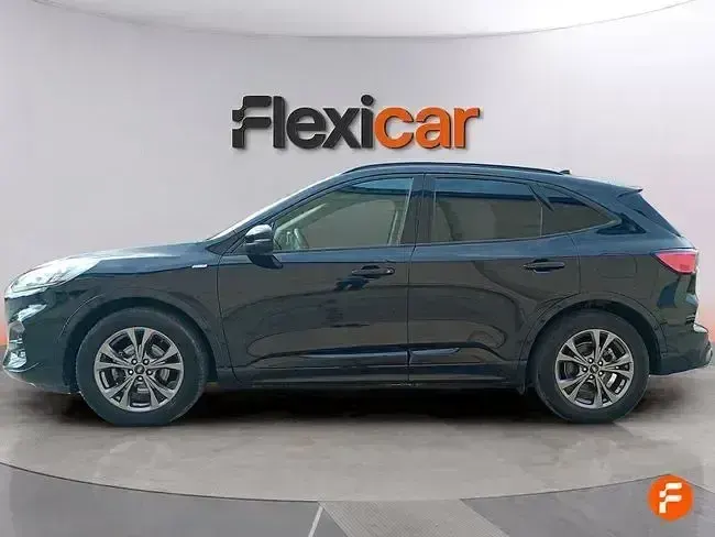 Usado Ford Kuga ST-Line 150 CV (110 kW) 2022 Negro SUV