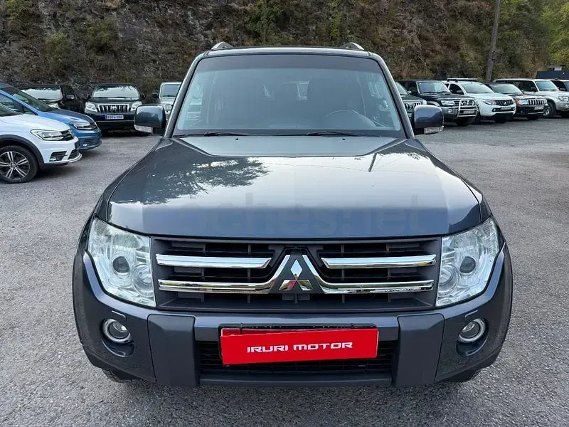 Usado Mitsubishi Montero Intense 170 CV (125 kW) 2008 Azul SUV