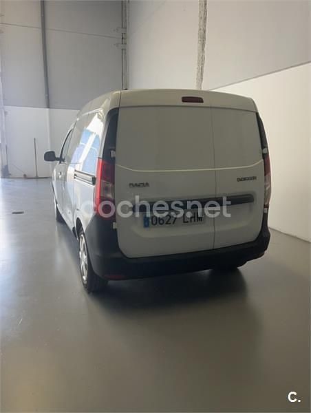 Usado Dacia Lodgy Comfort 95 CV (69 kW) 2020 Blanco Monovolumen