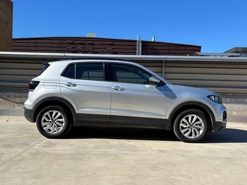 Usado VW T-Cross Advance 110 CV (80 kW) 2022 Gris SUV