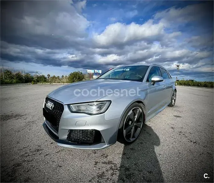 Usado Audi RS3 367 CV (269 kW) 2015 Gris / plata Berlina