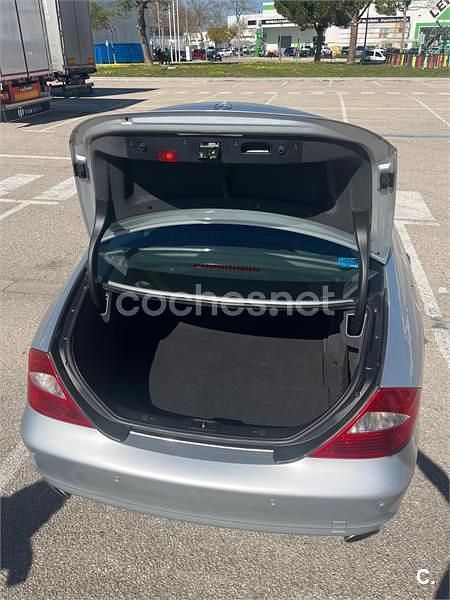 Usado Mercedes CLS350 272 CV (200 kW) 2005 Gris / plata Berlina