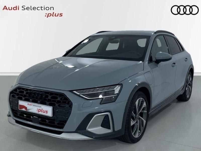 Gris Usado 2025 Audi A3 e-tron Advanced Plus Utilitario | 43.850 € - Imagen 1/4
