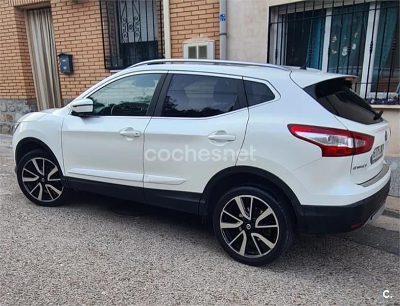 Blanco Usado 2015 Nissan Qashqai Tekna SUV | 9000 € (Buen precio) - Imagen 1/4