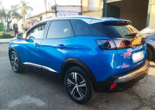 Usado Peugeot 3008 GT 130 CV (95 kW) 2022 Azul SUV