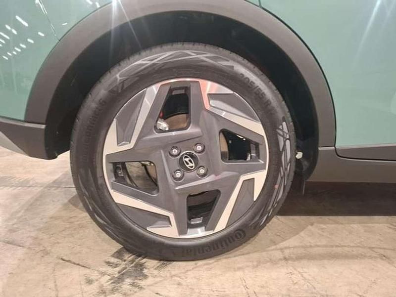 Usado Hyundai Bayon 101 CV (74 kW) 2025 Negro SUV