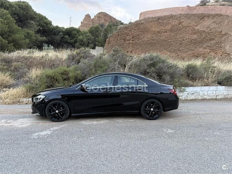 Usado Mercedes CLA200 150 CV (110 kW) 2019 Negro Berlina