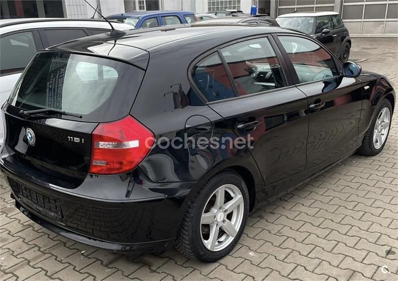 Usado BMW 116 115 CV (84 kW) 2008 Negro Utilitario