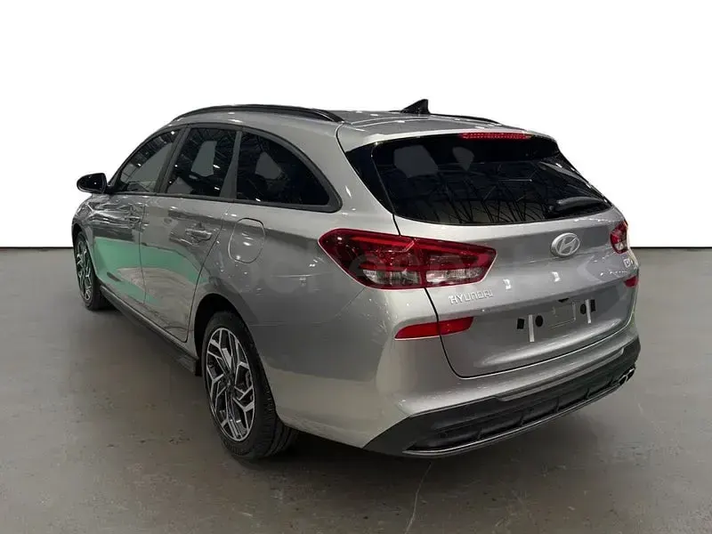 Nuevo Hyundai i30 N Line 100 CV (73 kW) 2026 Gris / plata Familiar