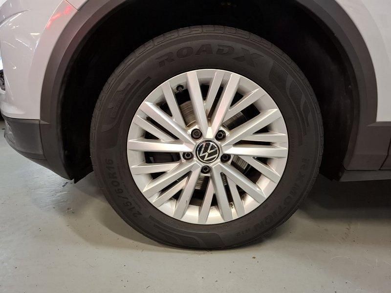 Usado VW T-Roc 110 CV (80 kW) 2022 Plata claro metalizado SUV