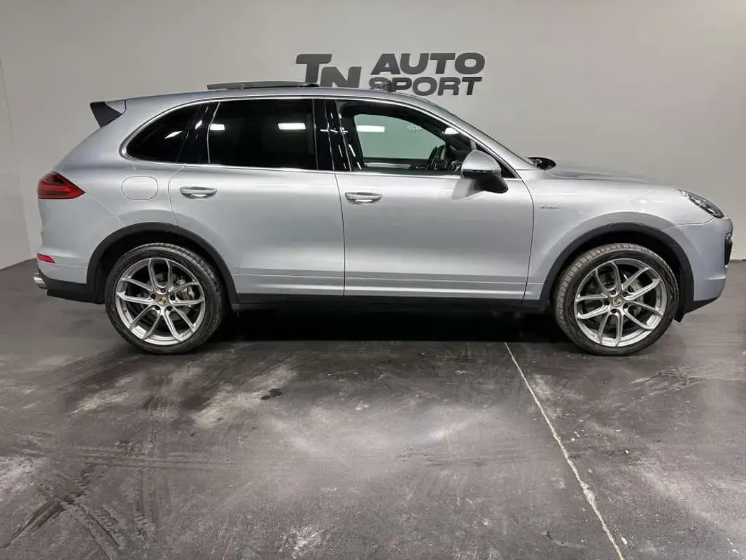 Usado Porsche Cayenne S Diesel 385 CV (283 kW) 2017 Gris SUV