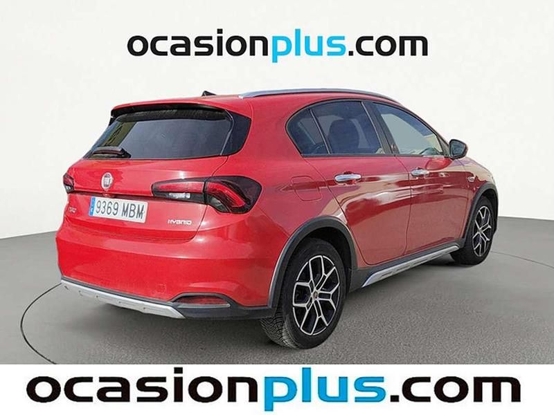 Usado Fiat Tipo Red 131 HP (96 kW) 2022 Vermelho Citadino