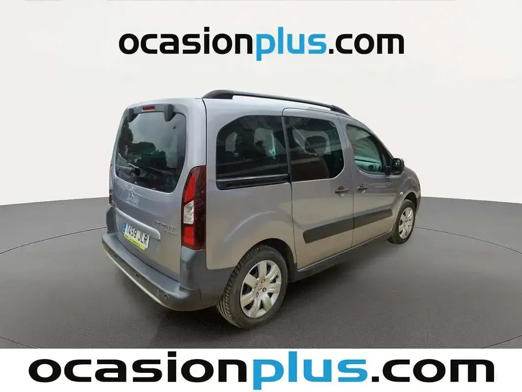 Usado Peugeot TePee Outdoor 100 CV (73 kW) 2016 Gris Van