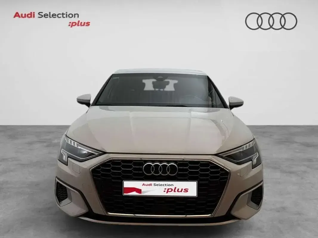 Usado Audi A3 Sportback Advanced 110 CV (80 kW) 2022 Blanco Utilitario