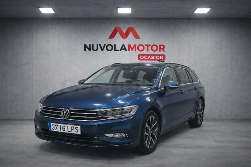 Usado VW Passat Executive 150 CV (110 kW) 2021 Azul Familiar