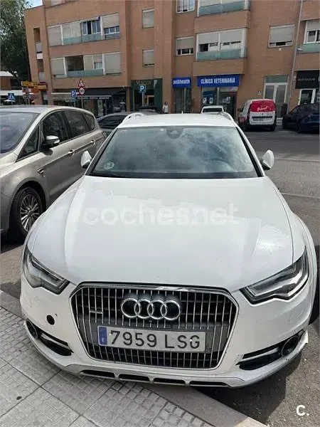 Usado Audi A6 Allroad Advanced 313 CV (230 kW) 2014 Blanco Familiar