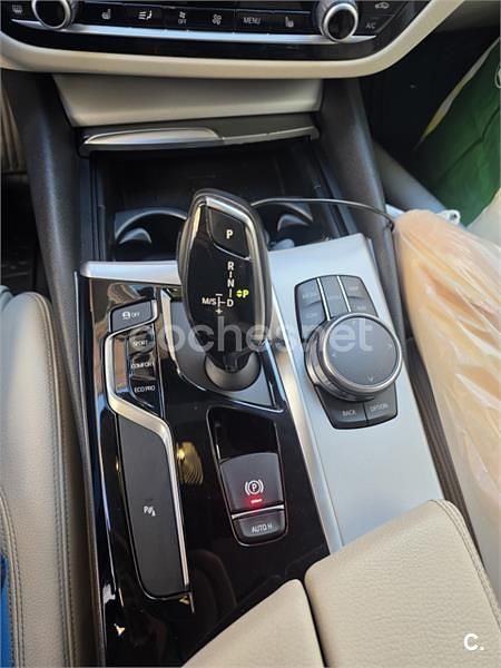 Usado BMW 520 190 CV (139 kW) 2017 Azul Berlina