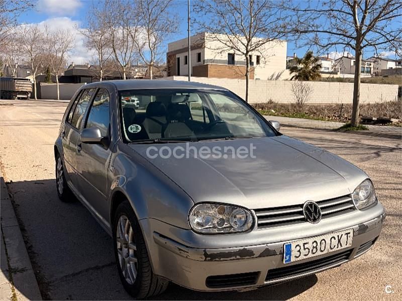 Usado VW Golf IV Conceptline 105 CV (77 kW) 2003 Gris / plata Familiar
