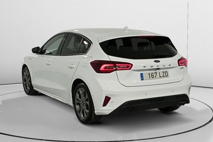 Usado Ford Focus ST-Line 125 CV (91 kW) 2022 Blanco Utilitario