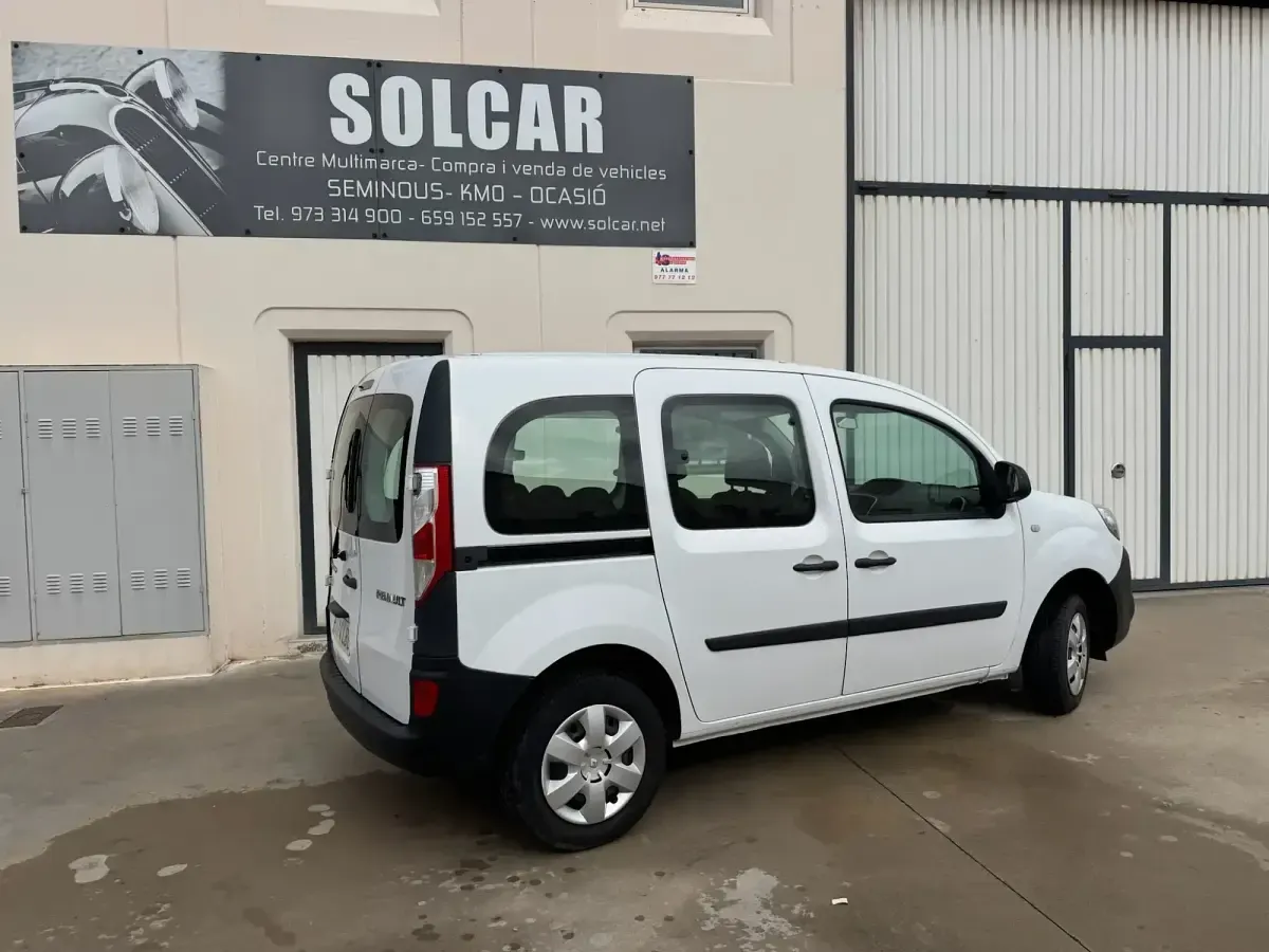 Begagnad Renault Kangoo LIMITED 90 HK (66 kW) 2019 Vit Minibuss