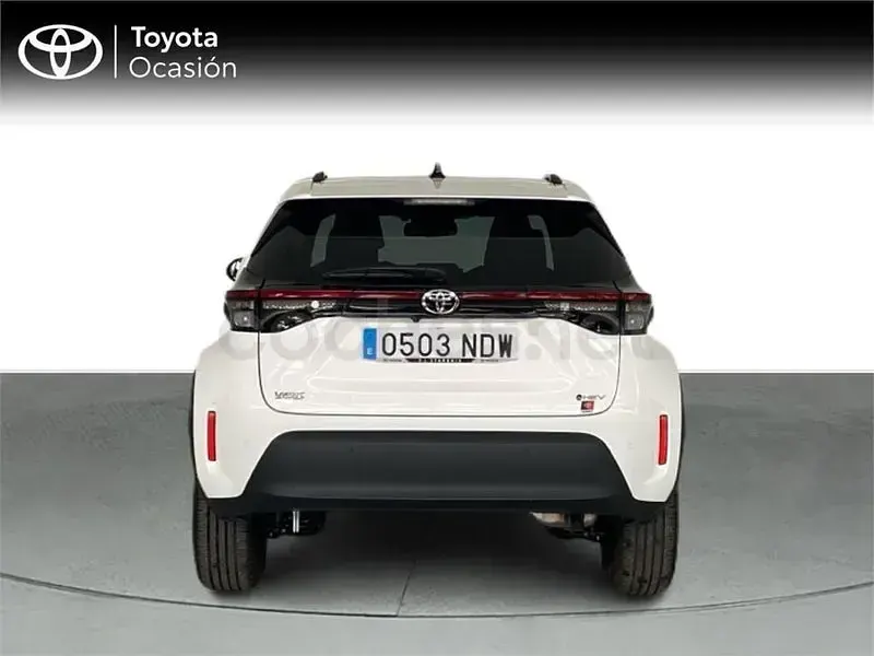 Usado Toyota Yaris Cross Active 132 CV (97 kW) 2025 Blanco SUV