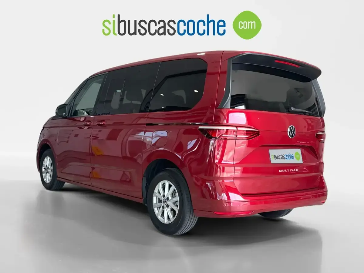 Usado VW Multivan 150 CV (110 kW) 2025 Rojo Monovolumen