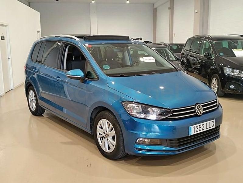 Usado VW Touran Advance 150 CV (110 kW) 2020 Azul Monovolumen