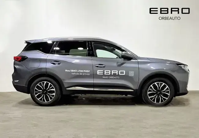 Nuevo Ebro s700 Luxury 279 CV (205 kW) 2025 Gris SUV