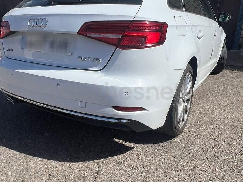 Usado Audi A3 Ambiente 150 CV (110 kW) 2019 Blanco Berlina