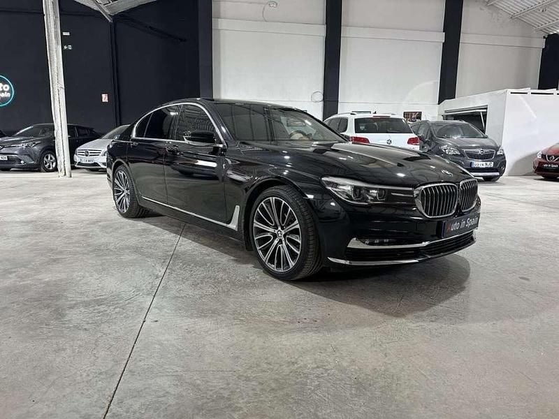 Usado BMW 730 265 CV (194 kW) 2017 Negro Berlina