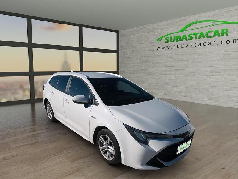 Usado Toyota Corolla Business Edition 122 CV (89 kW) 2021 Blanco Familiar