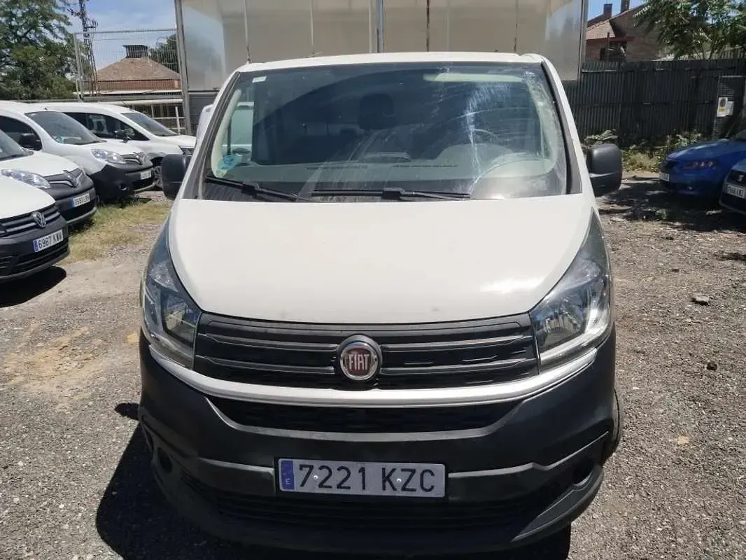 Usado Renault Trafic 120 CV (88 kW) 2019 Monovolumen