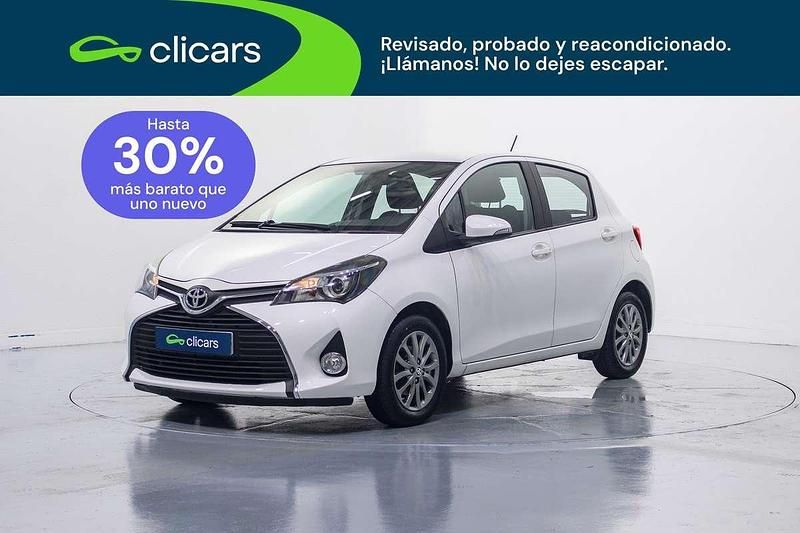 Usado Toyota Yaris Active 99 CV (72 kW) 2016 Blanco Utilitario