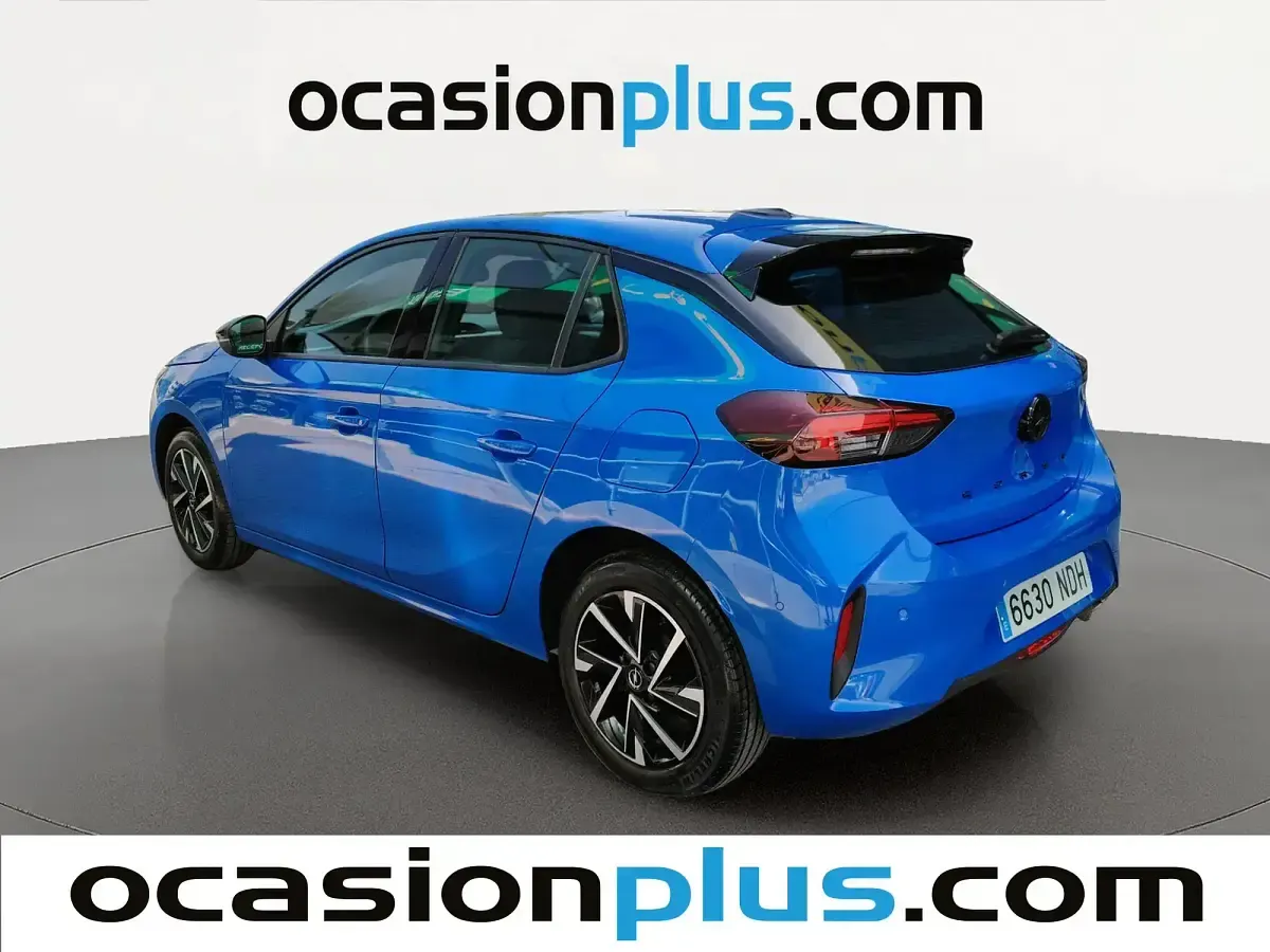 Usado Opel Corsa 100 CV (73 kW) 2025 Azul Utilitario