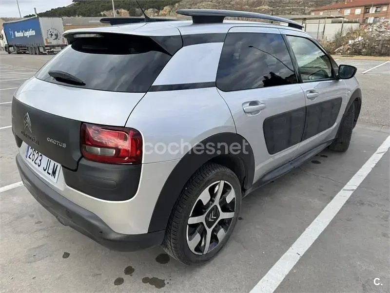 Usado Citroën C4 Shine Edition 100 CV (73 kW) 2016 Gris / plata Berlina