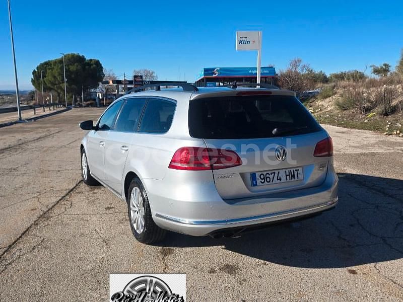 Usado VW Passat Advance 140 CV (102 kW) 2012 Gris / plata Familiar